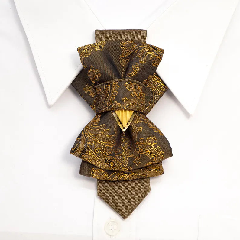 Papillon Uomo Marrone e Oro Paisley – Eleganza Classica