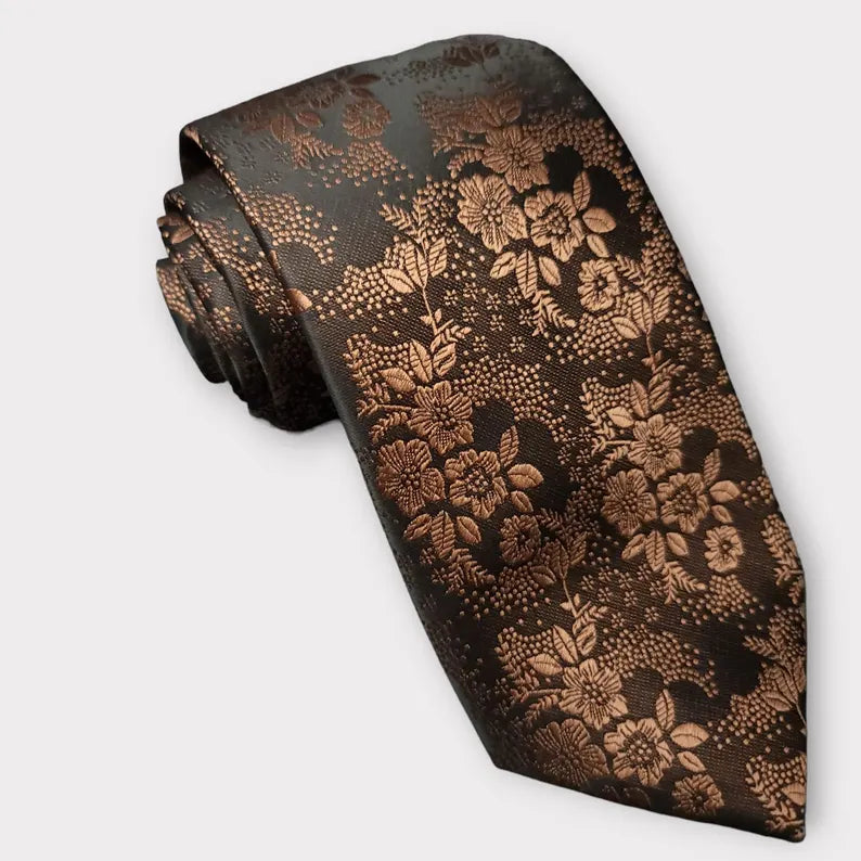 Cravatta Uomo Nera e Bronzo Floreale – Eleganza Raffinata